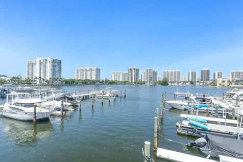18031 Biscayne Boulevard Aventura FL 33160