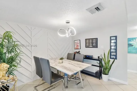 18031 Biscayne Boulevard Aventura FL 33160