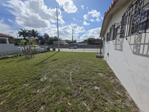 405 SE 4th Avenue Hialeah FL 33010