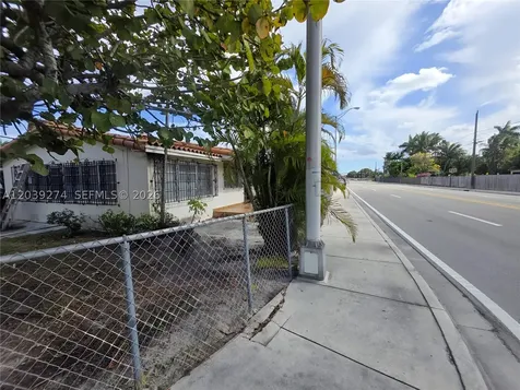 405 SE 4th Avenue Hialeah FL 33010