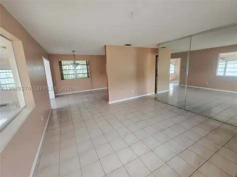 405 SE 4th Avenue Hialeah FL 33010
