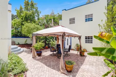 1642 SW 12th Street Miami FL 33135