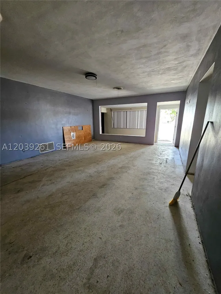 4506 Taft Street Hollywood FL 33021