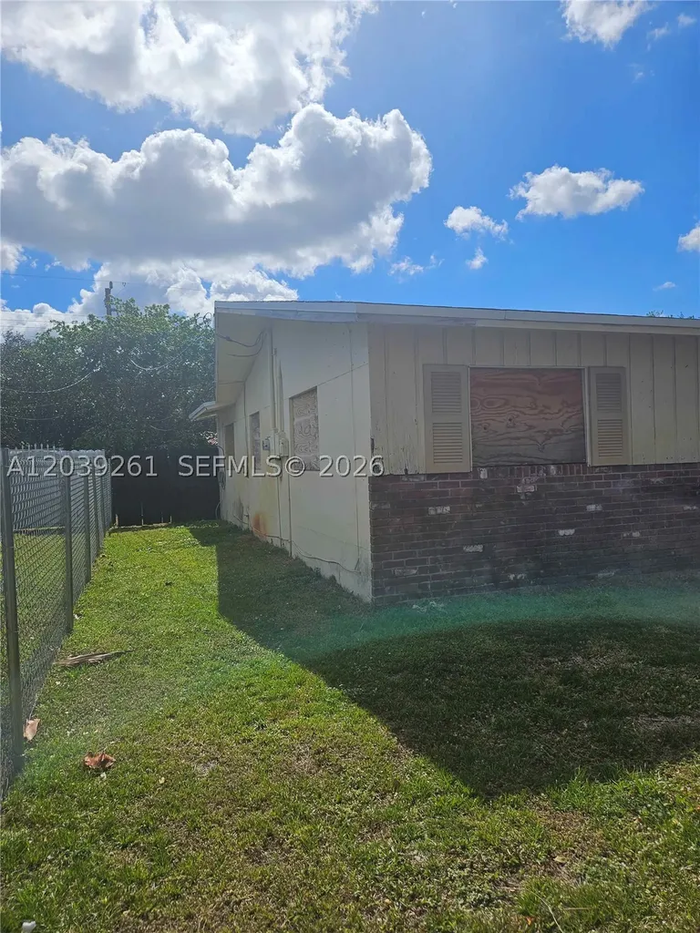 4506 Taft Street Hollywood FL 33021