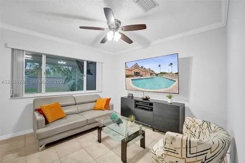 806 NW 208th Way Pembroke Pines FL 33029