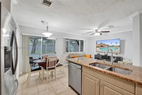 806 NW 208th Way Pembroke Pines FL 33029