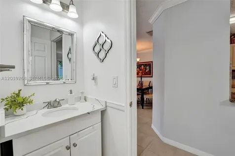 806 NW 208th Way Pembroke Pines FL 33029