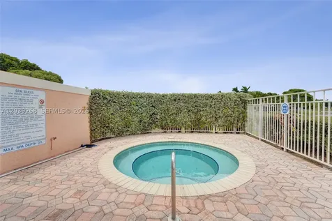 806 NW 208th Way Pembroke Pines FL 33029