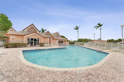 806 NW 208th Way Pembroke Pines FL 33029