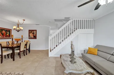 806 NW 208th Way Pembroke Pines FL 33029