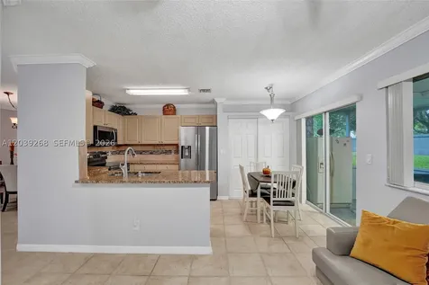 806 NW 208th Way Pembroke Pines FL 33029