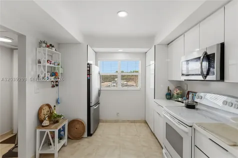 8846 W Mcnab Road Tamarac FL 33321