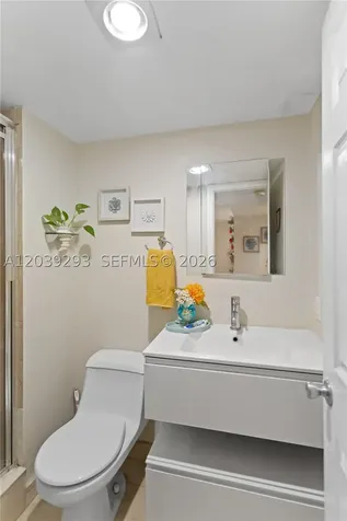 8846 W Mcnab Road Tamarac FL 33321