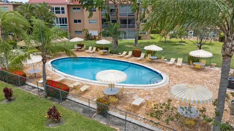 8846 W Mcnab Road Tamarac FL 33321