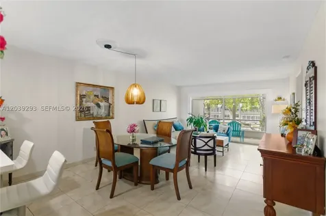 8846 W Mcnab Road Tamarac FL 33321