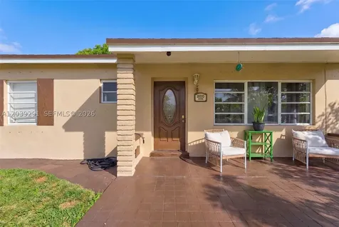 15535 NW 27th Place Miami Gardens FL 33054