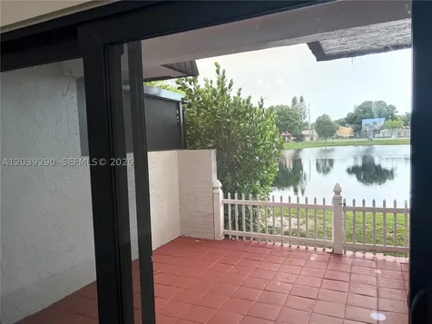 1606 NW 90th Way Pembroke Pines FL 33024