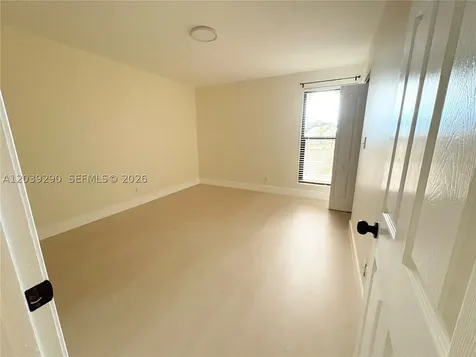 1606 NW 90th Way Pembroke Pines FL 33024