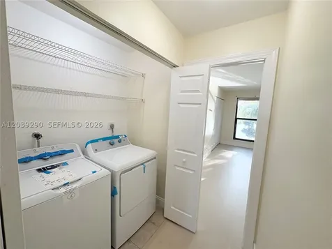 1606 NW 90th Way Pembroke Pines FL 33024
