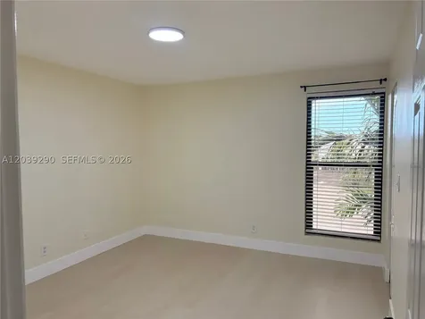 1606 NW 90th Way Pembroke Pines FL 33024