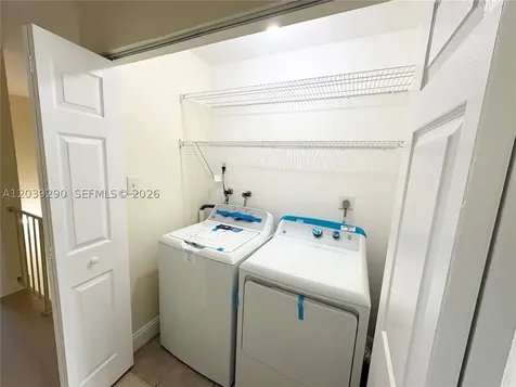 1606 NW 90th Way Pembroke Pines FL 33024