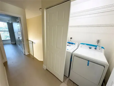 1606 NW 90th Way Pembroke Pines FL 33024