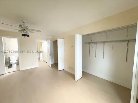 1606 NW 90th Way Pembroke Pines FL 33024
