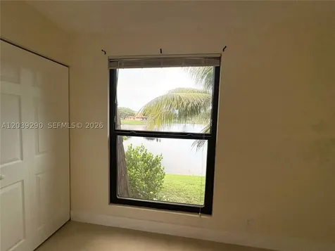 1606 NW 90th Way Pembroke Pines FL 33024