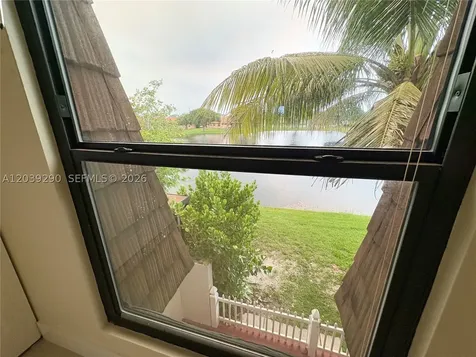 1606 NW 90th Way Pembroke Pines FL 33024