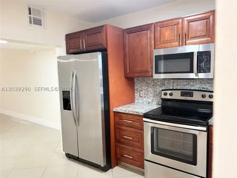 1606 NW 90th Way Pembroke Pines FL 33024
