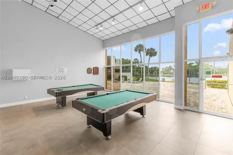 1606 NW 90th Way Pembroke Pines FL 33024