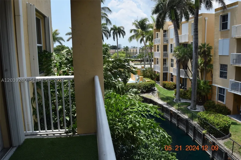 Dania Beach FL 33004