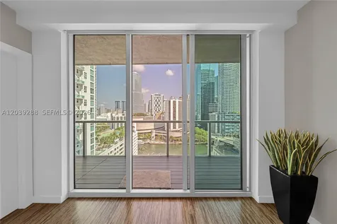 Miami FL 33131