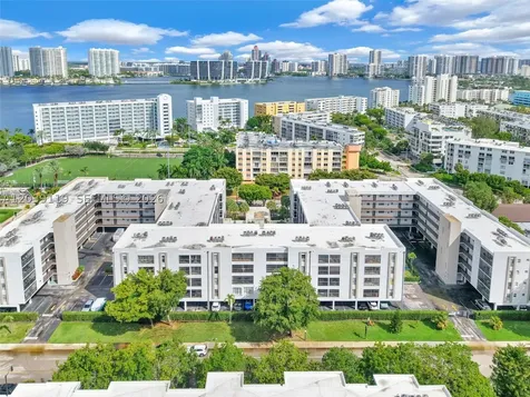201 178th Drive Sunny Isles Beach FL 33160