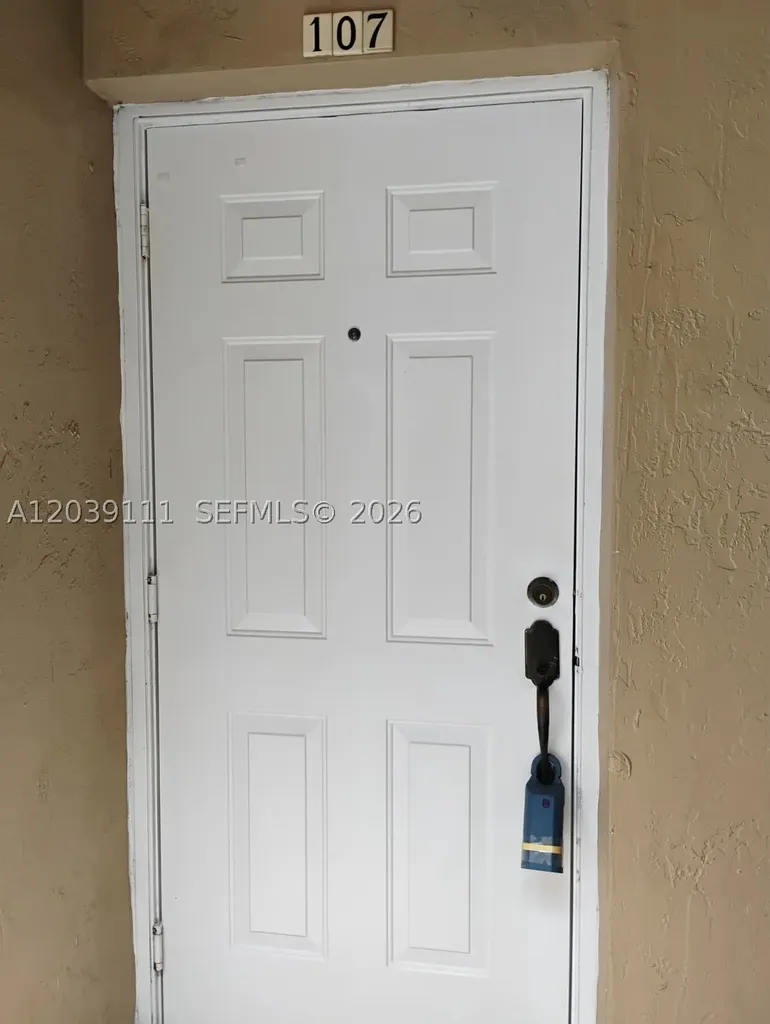 5725 NW 114th Path Doral FL 33178