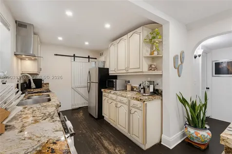 2209 SW 57th Court Miami FL 33155