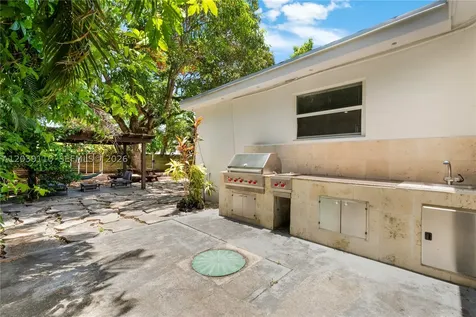 2209 SW 57th Court Miami FL 33155