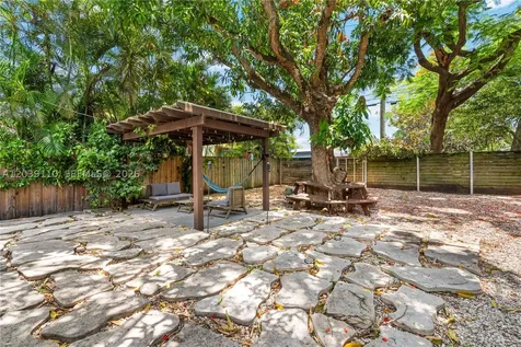 2209 SW 57th Court Miami FL 33155
