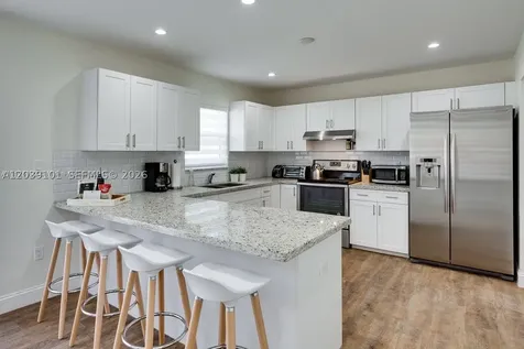 6260 SW 58th Place South Miami FL 33143