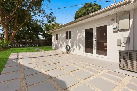 4410 NE 3rd Avenue Deerfield Beach FL 33064