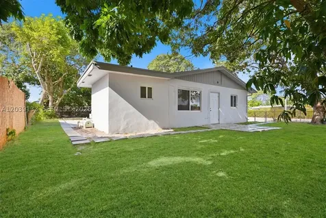 4410 NE 3rd Avenue Deerfield Beach FL 33064
