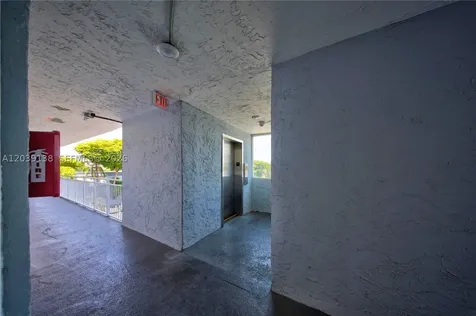 9351 Fontainebleau Boulevard Miami FL 33172