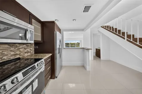 9351 Fontainebleau Boulevard Miami FL 33172