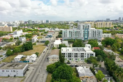 761 NW 1st Street Miami FL 33128