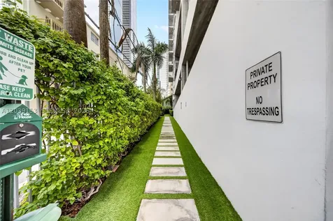455 NE 25th Street Miami FL 33137