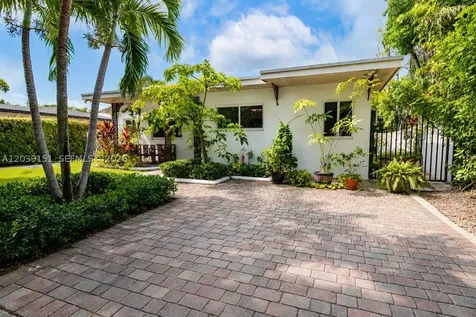 6150 SW 16th Terrace West Miami FL 33155