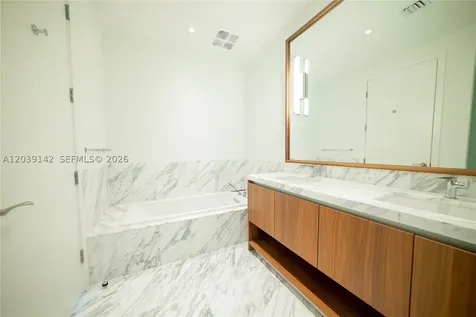 175 SE 25th Road Miami FL 33129