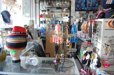 1900 E 4th Avenue Hialeah FL 33010
