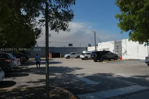 1900 E 4th Avenue Hialeah FL 33010
