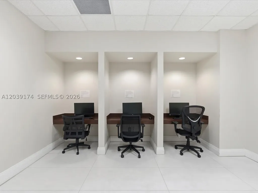 3000 S Ocean Drive Hollywood FL 33019